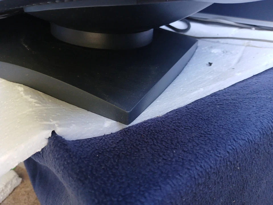 KDS XF-7s Xflat 786N Korea Data Systems CRT Retro Gaming 15" Monitor. - Image 3 of 4