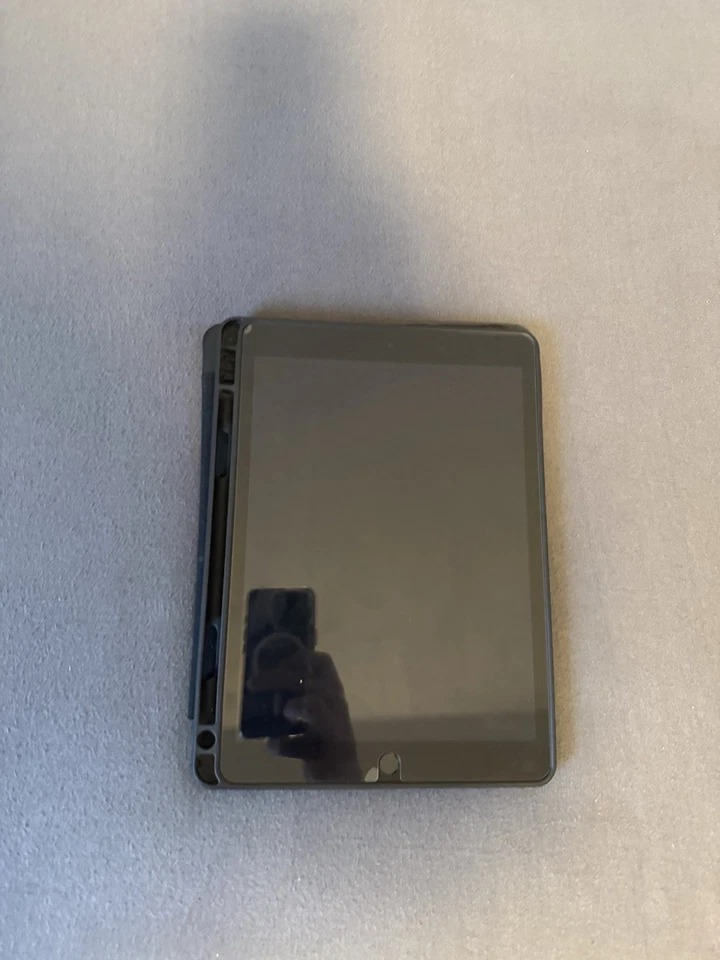 Apple iPad 9. Gen 64GB, Wi-Fi, 10,2 Zoll - Space Grau - Bild 3 von 3