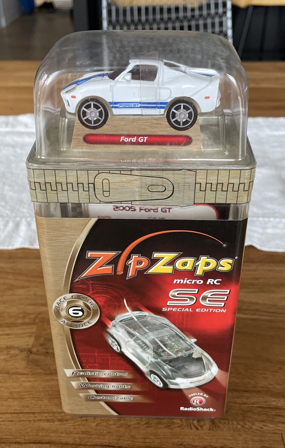 ZipZaps 2004 Ford GT White/Blue Special Edition Micro RC SE Special Edition R/C
