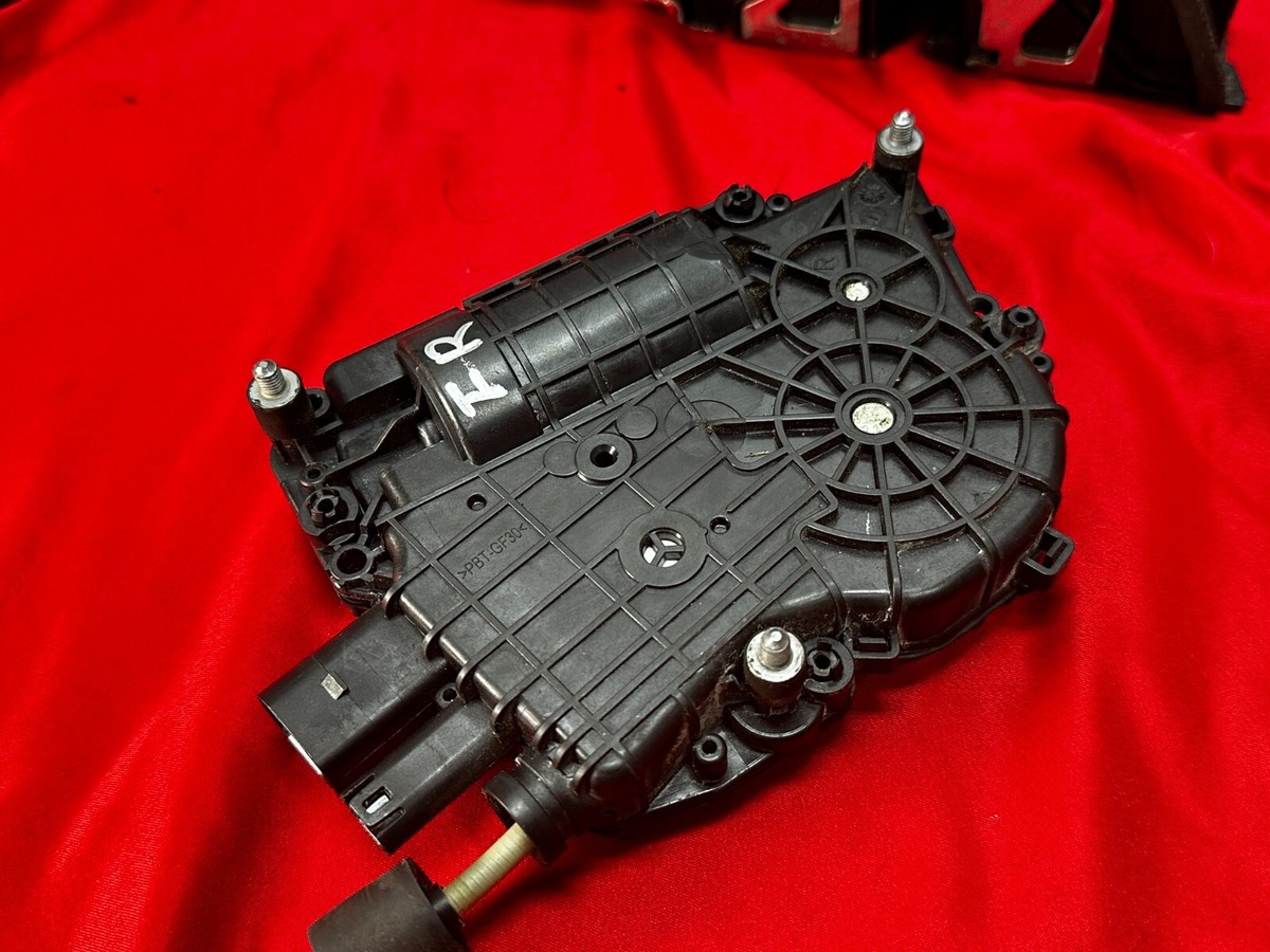 12-19 BMW F06 M6 Front Right Passenger Soft Close Door Lock  