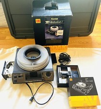 Kodak Medalist I Carousel Slide Projector Remote 140 Slide Tray EC Stack Loader