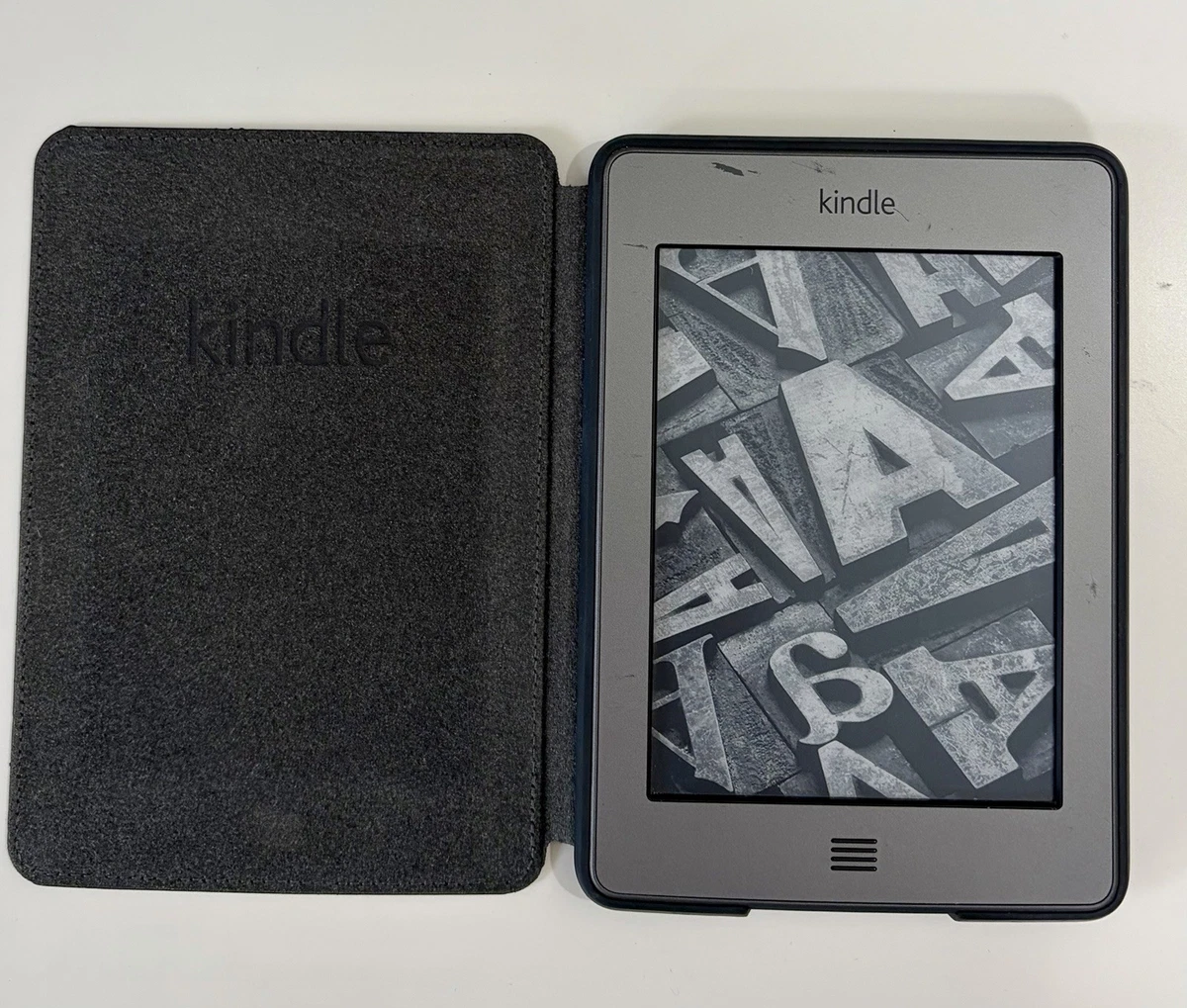 Preços baixos em Amazon Kindle Touch (4th Generation) Cinza