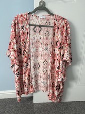 Papaya pink patterned open style short sleeve kimono cardigan size medium