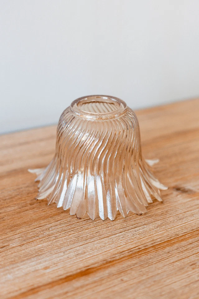 Bel Abat-Jour en Verre Tulipe Vintage Opaque Fumé - Photo 3/4