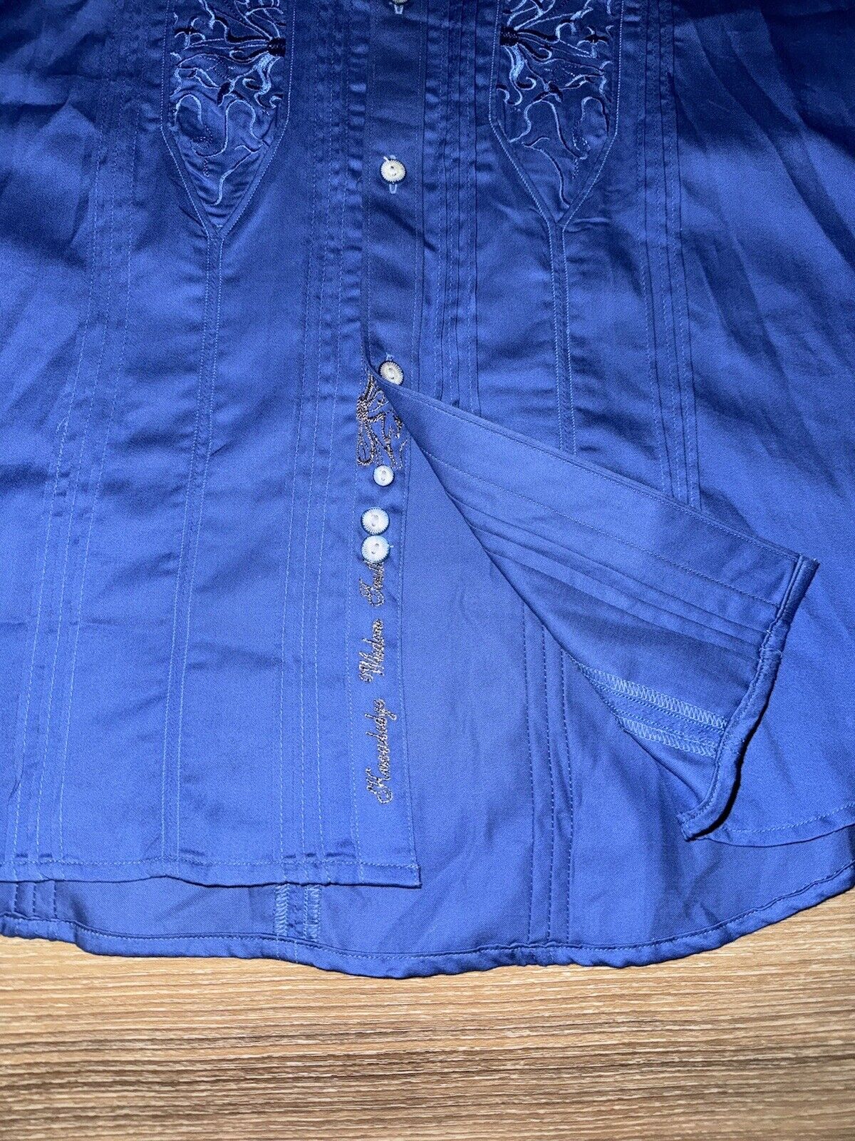 Robert Graham Embroidered Flip Cuff Dress Shirt M… - image 4