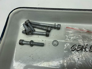 BMW R1200RT (4) 12' Getriebe Schrauben Gearbox Bolts