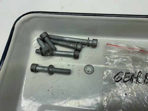 BMW R1200RT (4) 12' Getriebe Schrauben Gearbox Bolts