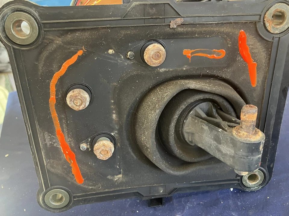 Chevy Geo Tracker 1999-2004 transmisión automática cambio de piso montaje OEM!!!!! Foto 3 de 3