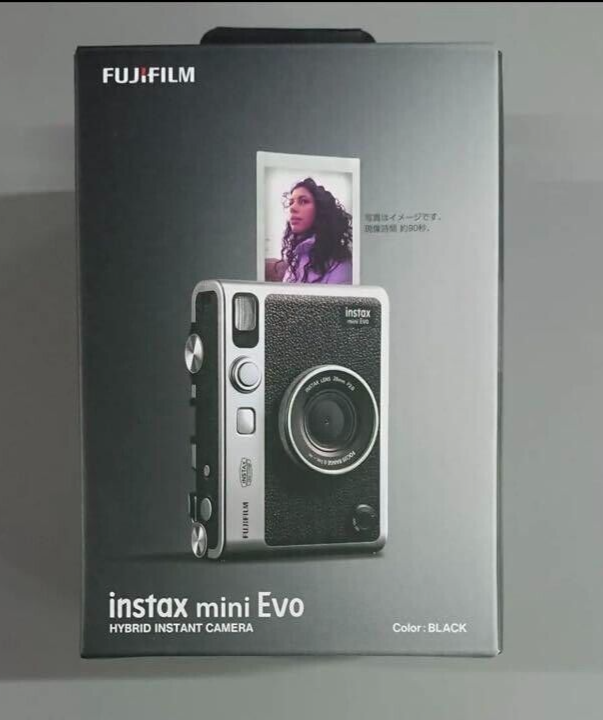 FUJIFILM instax mini Evo Hybrid Instant Camera in Black-image