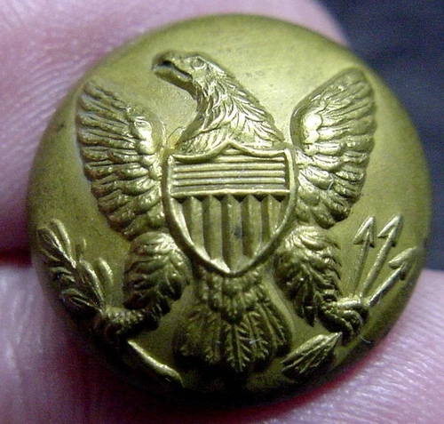 # 185 - RMDC - B/M , Ca. 1850 - 60 CIVIL WAR GENERAL SERVICE BUTTON