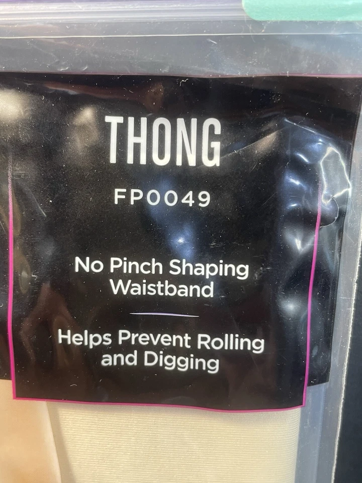 Tanga Maidenform Flexees para mujer pequeña transparente sin pellizcos Foto 2 de 4