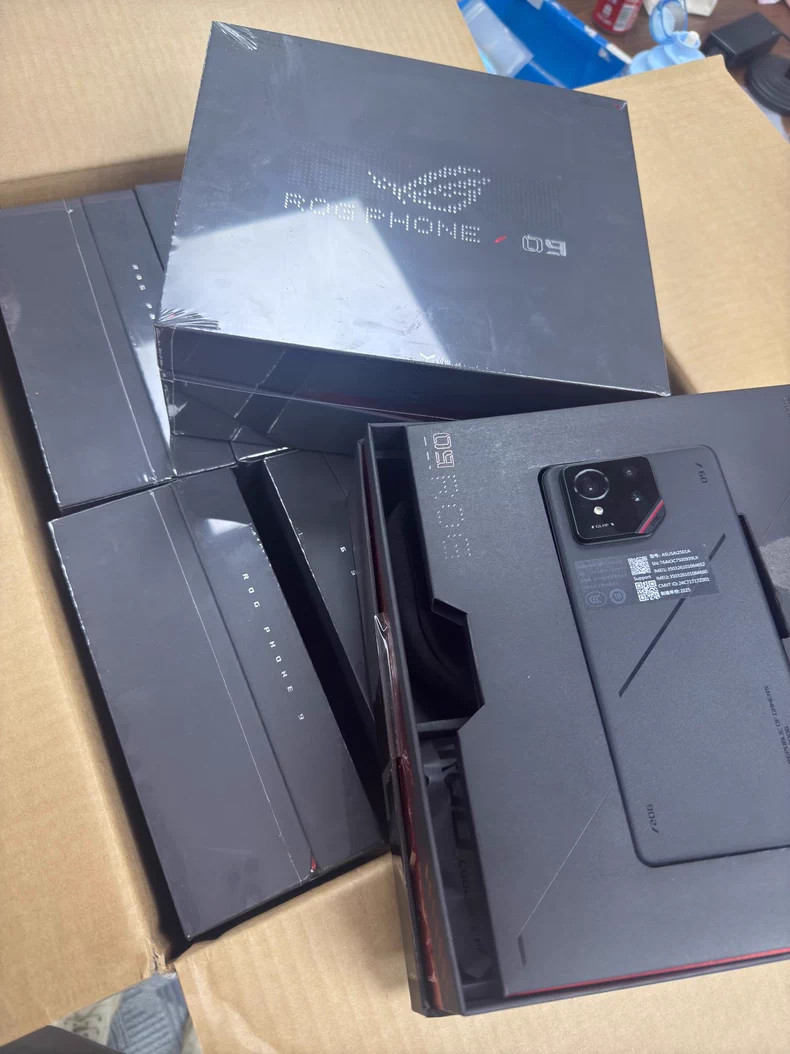 HOT Asus ROG Phone 9 Pro 5G Android 15 1TB 24GB RAM Game Phone