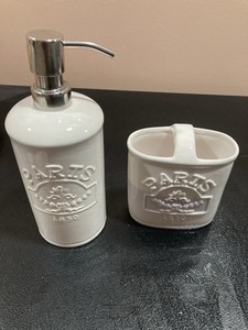 Paris White Bathroom Accessory Set.2 pieces. Brand New. Gorgeous gift.