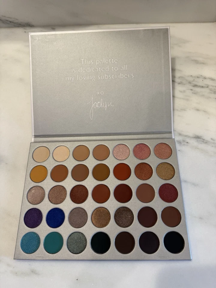 Morphe x Jaclyn Hill "The Jaclyn Hill Palette" (LIMITED EDITION)  - Image 3 of 3