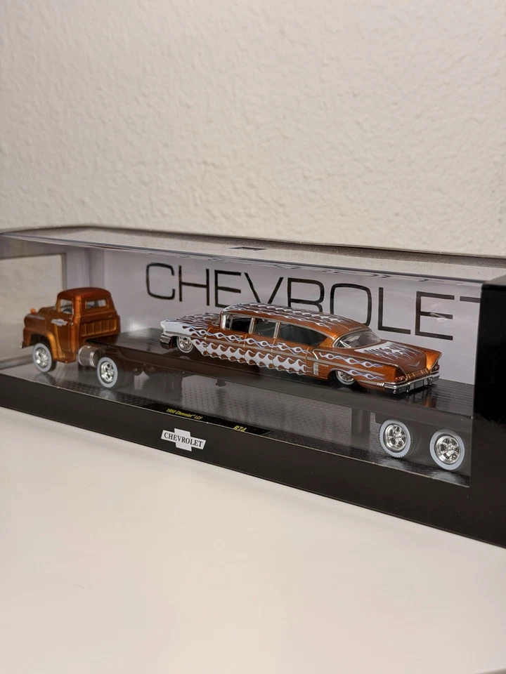 M2 Machines 1958 Chevrolet LCF Hauler with 1958 Chevy Impala R74 Release 24-09 - Image 4 of 4