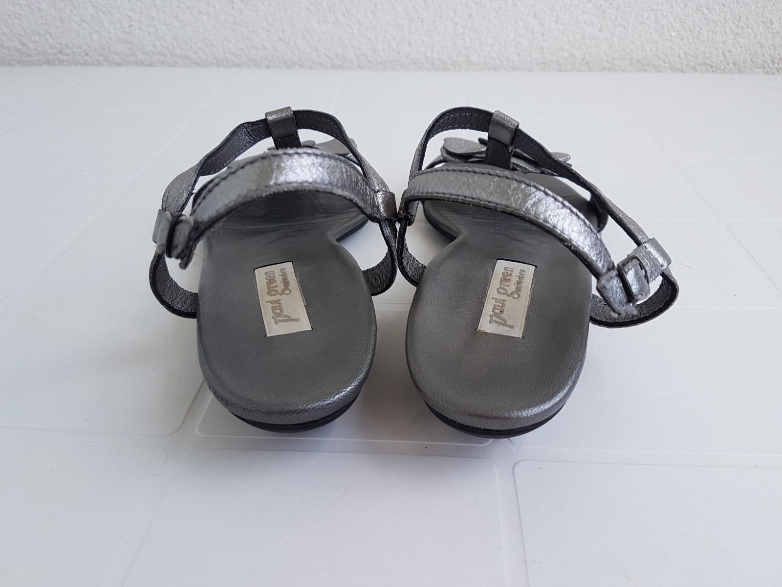 Foto 10 di 13