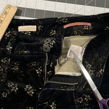 PILCRO The Wanderer Corduroy Pants Women  s 29 Black Floral Stretch