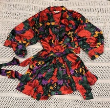 Rare Victoria's Secret Gold Label Floral Satin Robe size M with tie