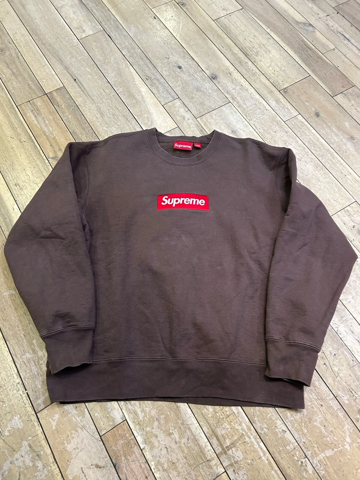 Taille M   Logo Supreme Box Marron Col Rond FW22