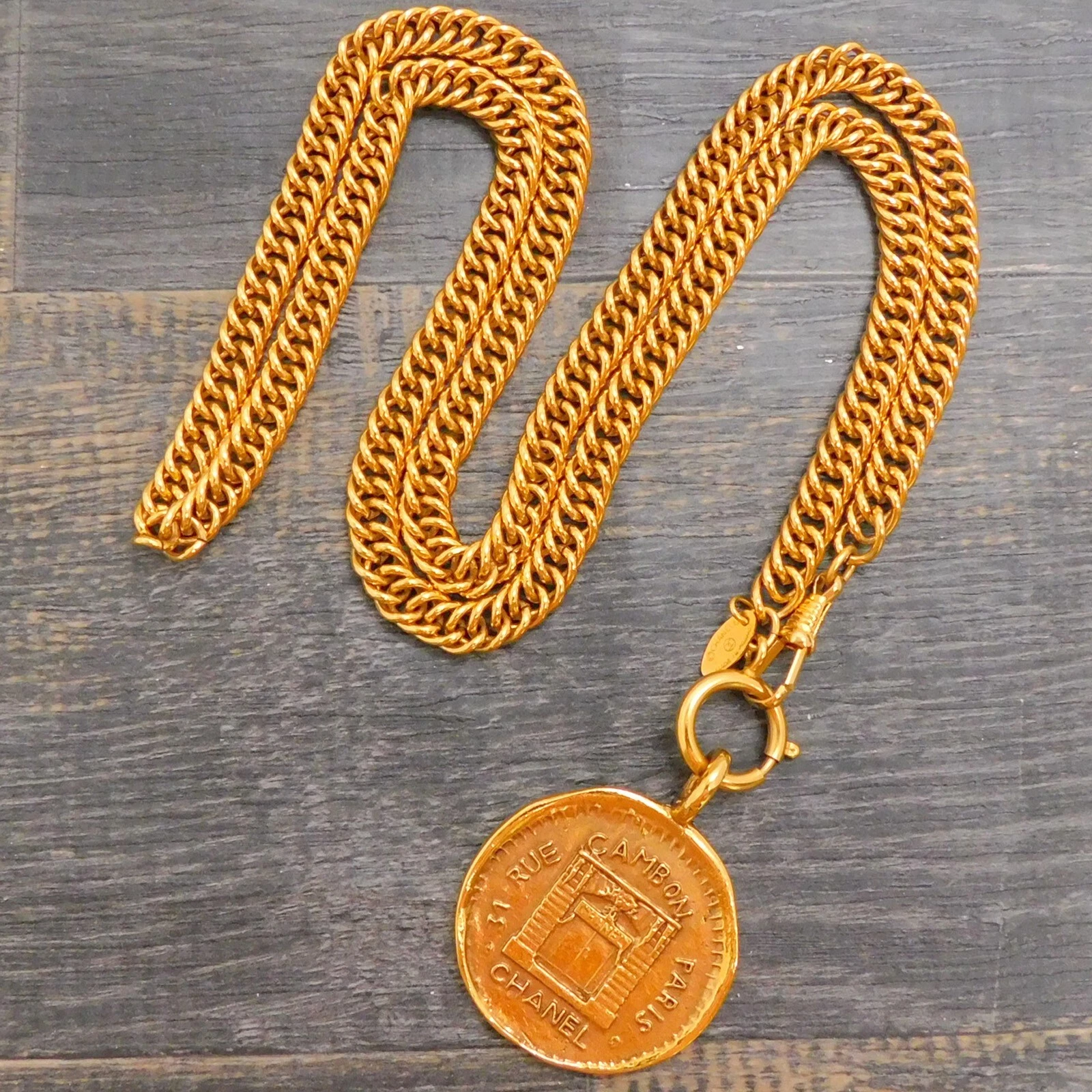 CHANEL Ciondolo Collana Catena Vintage Placcato Oro CC Logo Cambon Cambon #419c Risaltante