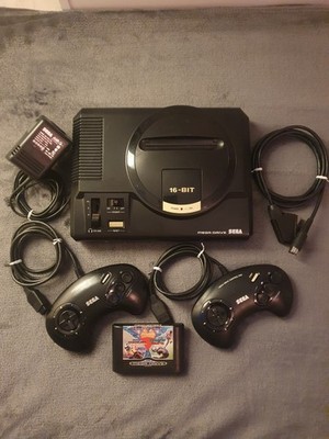 Sega Mega Drive 1 mit 2 Controllern und Mega Games 1 Modul
