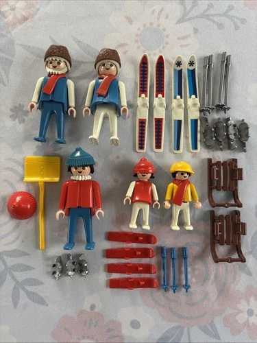 Vintage Playmobil 3467 Winter Sports Family Skiing Sled Grandparents Incomplete