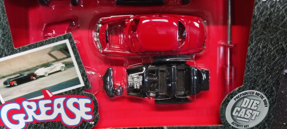 1/64 Diecast Ertl American Muscle Body Shop 1951 Chrysler Hornet Grease movie A4 - Image 2 of 4