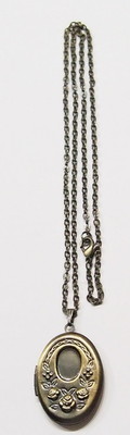 2 -10x8mm Antique Gold Victorian Floral Locket Pendant Settings w/Chain 37x22mm