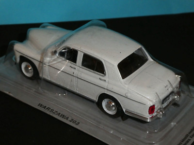 WARSZAWA 203 in weiß von De Agostini Polska.  Sowjetisches Produkt in 1:43. Waage