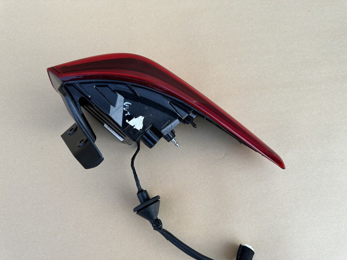 2022-2023 Hyundai Kona Outter LED Taillight, Left Driver 2022-2023 Hyundai Kona Outter LED Taillight, Left Driver