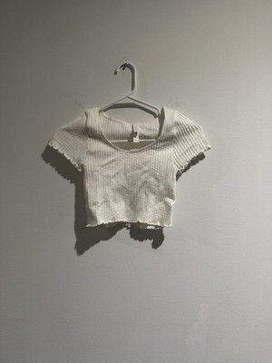Colsie Women s White Ribbed Crop Top XS Ruffle Sleeve Fitted Stretch Tee NWOT
