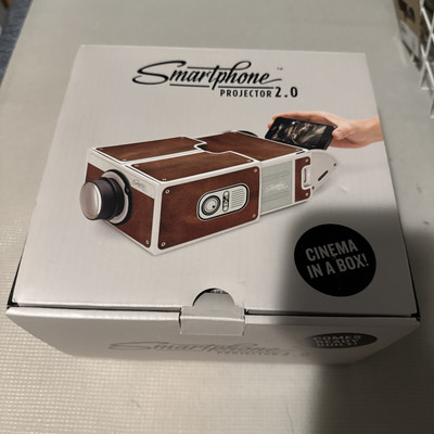 Smartphone Projector 2.0 - Mobile Phone Projector - Luckies - New in Box