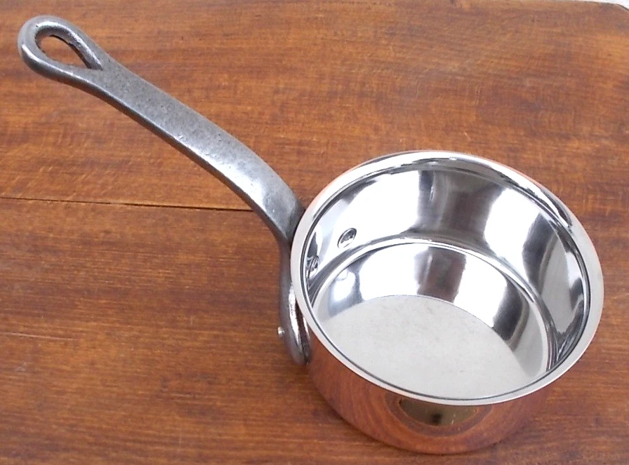 Casserole BOURGEAT FRANCE cuivre inox d 12 cm comme neuve TBE - Photo 1/4