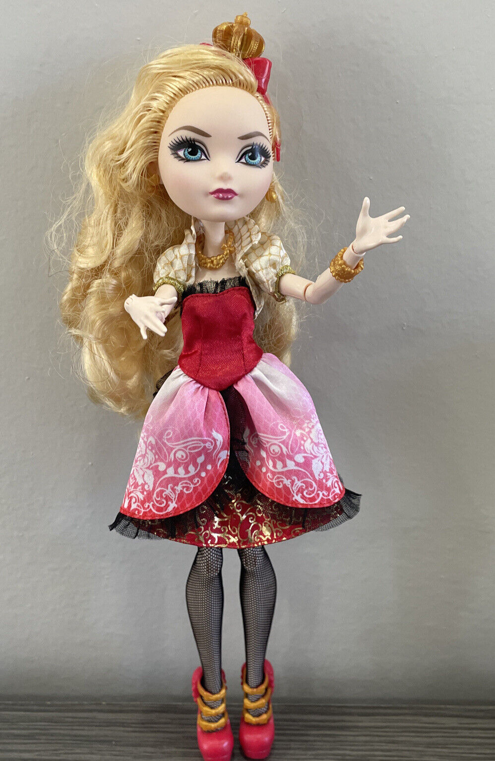 Ever After High Basic Budget Apple White Doll - Closed Mouth Wave