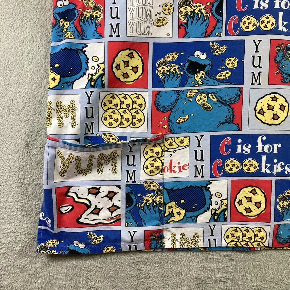 Vtg Sesame Street Scrub Shirt Adult 2XL? (no tag) Cookie Monster 2005 Graphic - Image 4 of 4