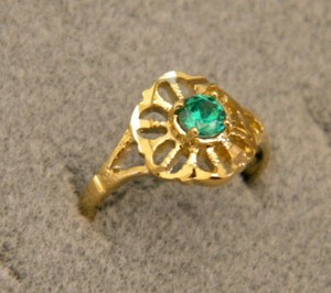 Authentic Lady's Girl's Yellow Gold Plated Fashion Ring Size 7.5 Green Round CZ