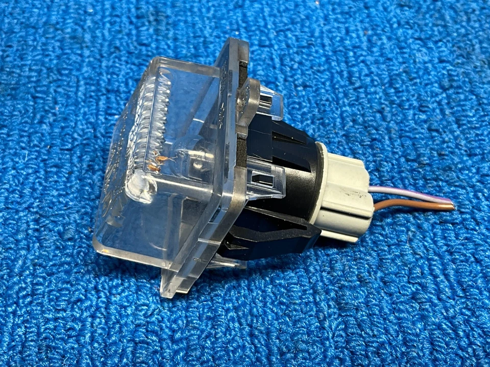 Mercedes S550 W221 2007-2009 sedán tapa maletero trasero matrícula lámpara luz OEM Foto 3 de 4