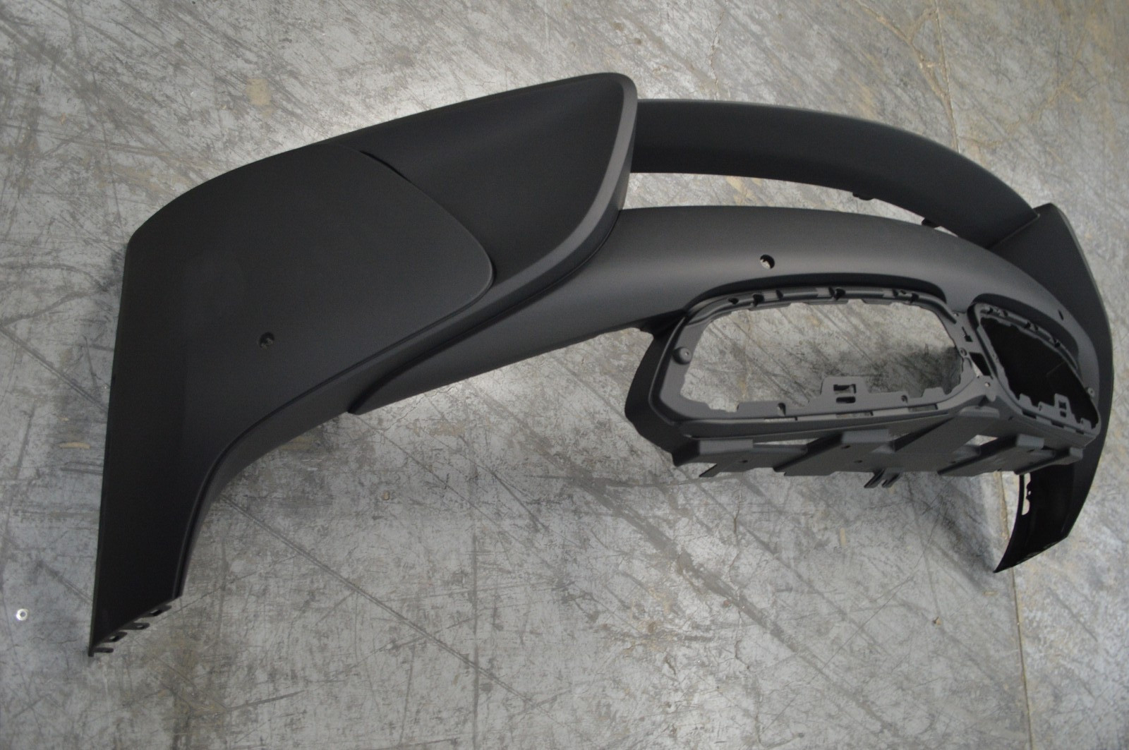 2014 2015 2016 2017 2018 BMW i8 FRONT BUMPER COVER OEM