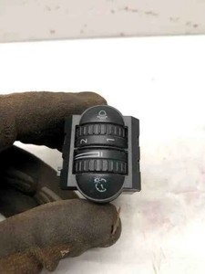 VW GOLF VIII CD1 Schalter zur Einstellung der Scheinwerferhöhe 32605463