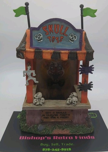 Lemax Spooky Town Skull Toss cabina di gioco carnevale