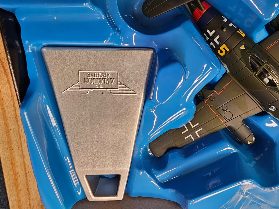 Corgi Aviation WWII Me 262A-1a Yellow 5 Anton Schoppler 3./JG May 1945 AA35702 - Image 3 of 4