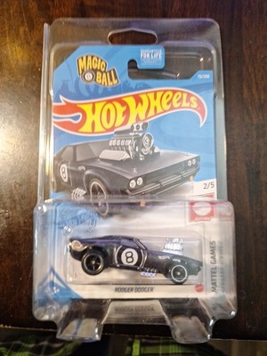 Hot Wheels Super Treasure Rodger Dodger Magic 8 Ball With