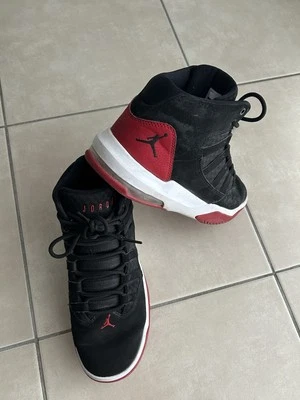 Basket Air Jordan - Photo 1/4