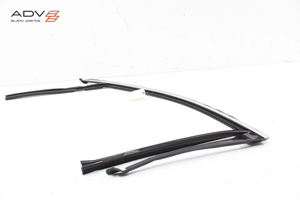 Lincoln Aviator 2020-2025 puerta delantera izquierda vidrio canal de funcionamiento sello y moldura OEM Foto 2 de 4