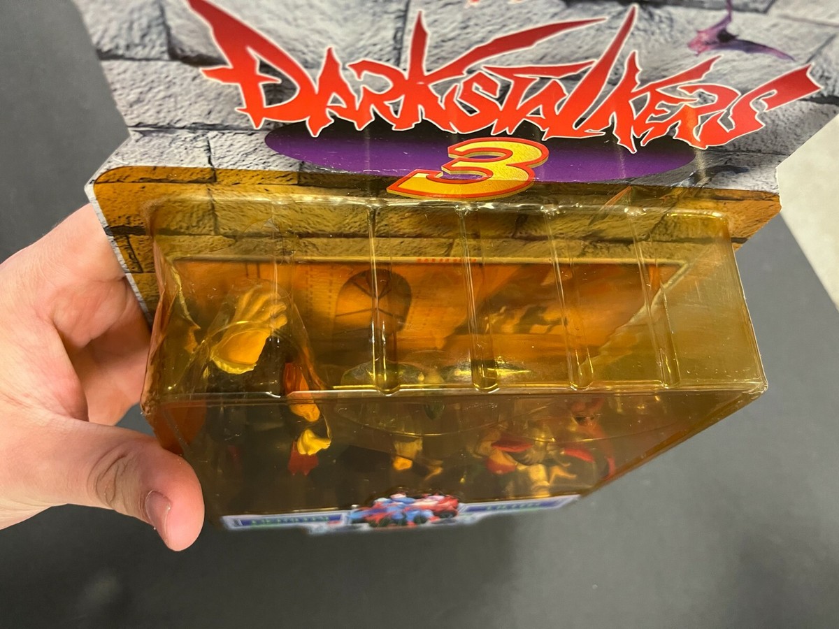1998 TOY BIZ CAPCOM DARKSTALKERS 3 DEMITRI & LILITH BRAND NEW