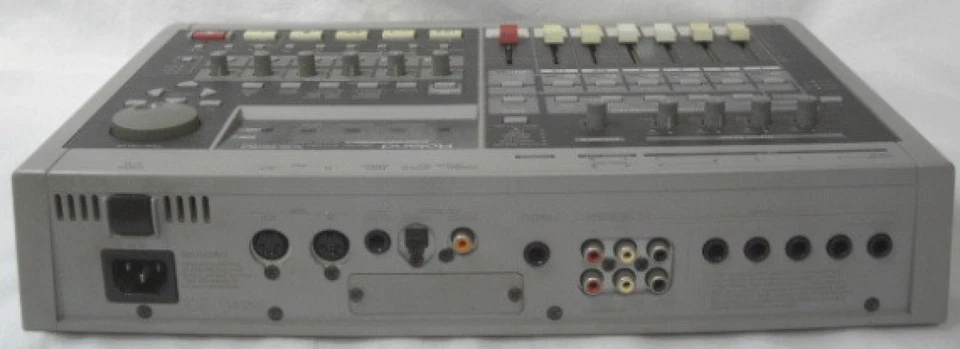 Estación de trabajo de estudio digital Roland VS-840 MTR Foto 3 de 4