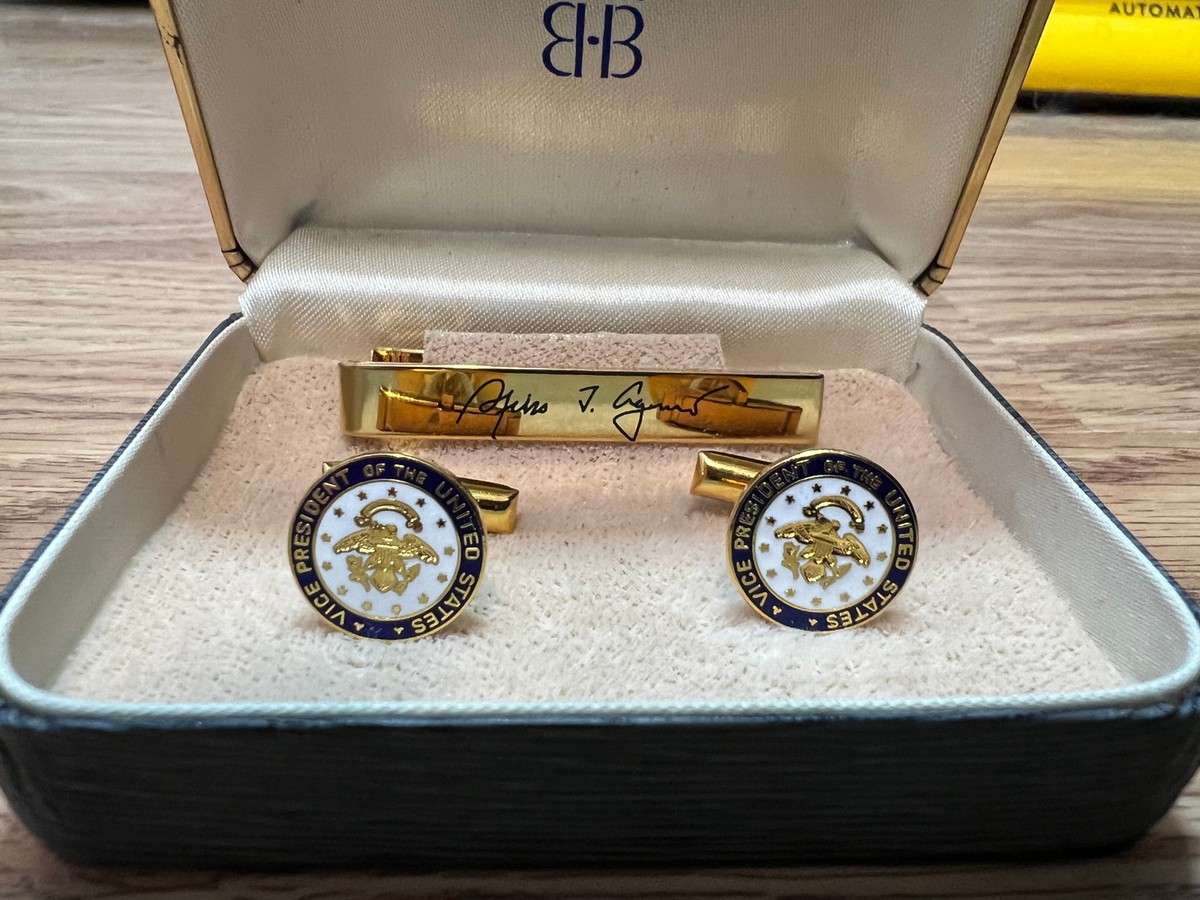 ピアス BOTTEGA VENETA  Cufflinks and tie clips Men Silver Gold Bottega Veneta Cufflinks | Men's Jewelery | Vitkac