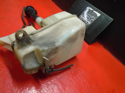 98 99 00 VOLVO S70 WINDSHIELD WASHER RESERVOIR WITH PUMP AND CAP OEM GENUINE - Picture 5 of 5