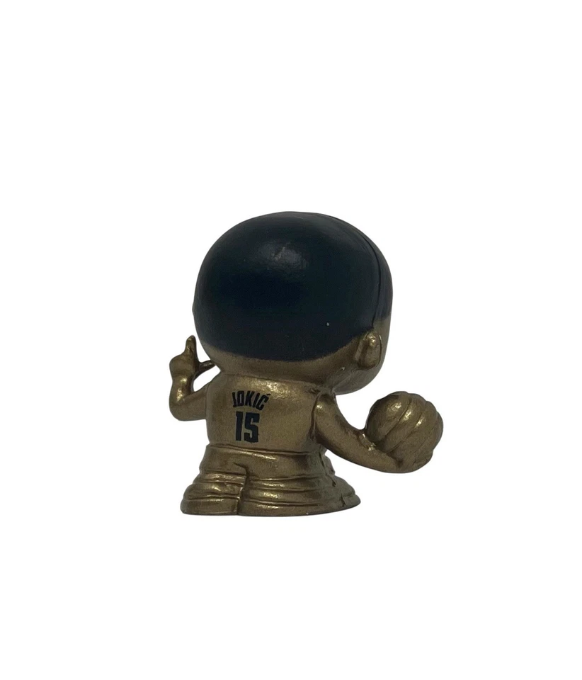 NBA Teenymates Serie 10 (X) Raro Metálico Dorado Nikola Jokic - 1 en 400 Paquetes Foto 2 de 3