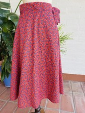 Vintage 70s Women s Wrap Around Midi Skirt Red Calico Floral 26 Waist